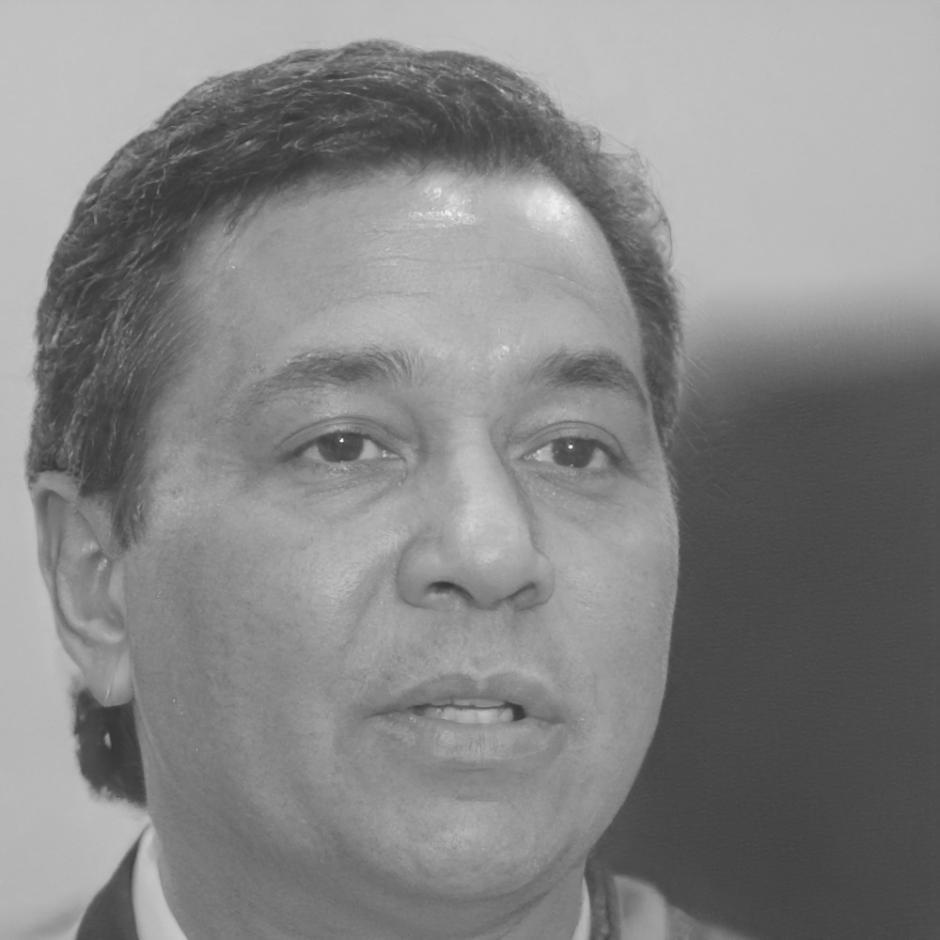 Technical specialist Oskar Lindroos analyzing system diagnostics